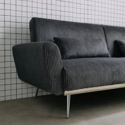 Sofá-cama reversível em veludo canelado com pés em metal, 2-3 lugares