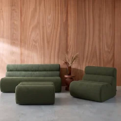 Sofá modular com apoio para os pés em tecido bouclé, 3 lugares