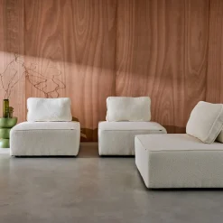 Sofá modular em tecido boucle de 3 lugares