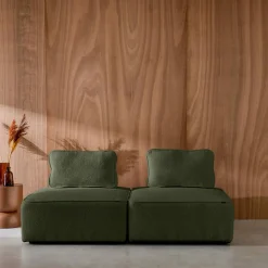 Sofá modular em tecido boucle de 2 lugares