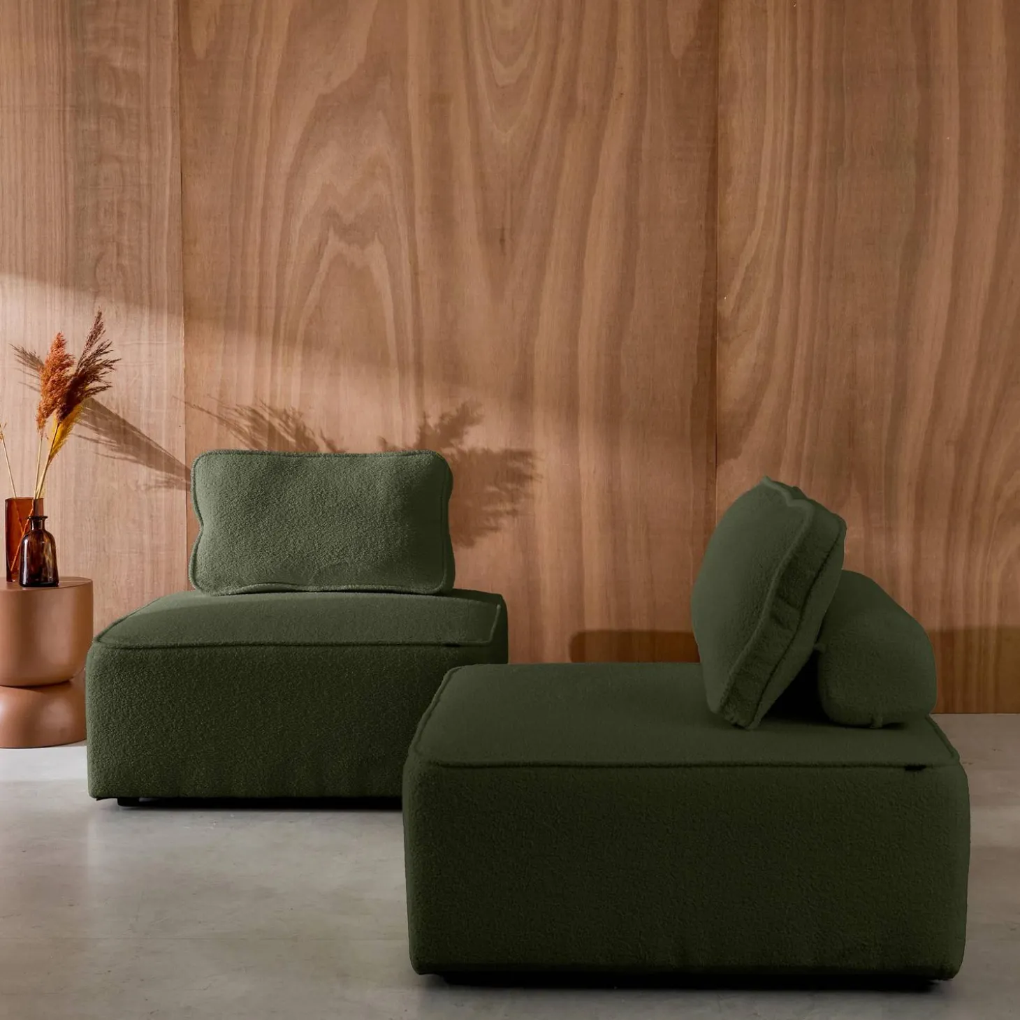 Sofá modular em tecido boucle de 2 lugares