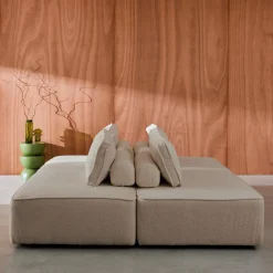 Sofá modular em tecido boucle de 4 lugares