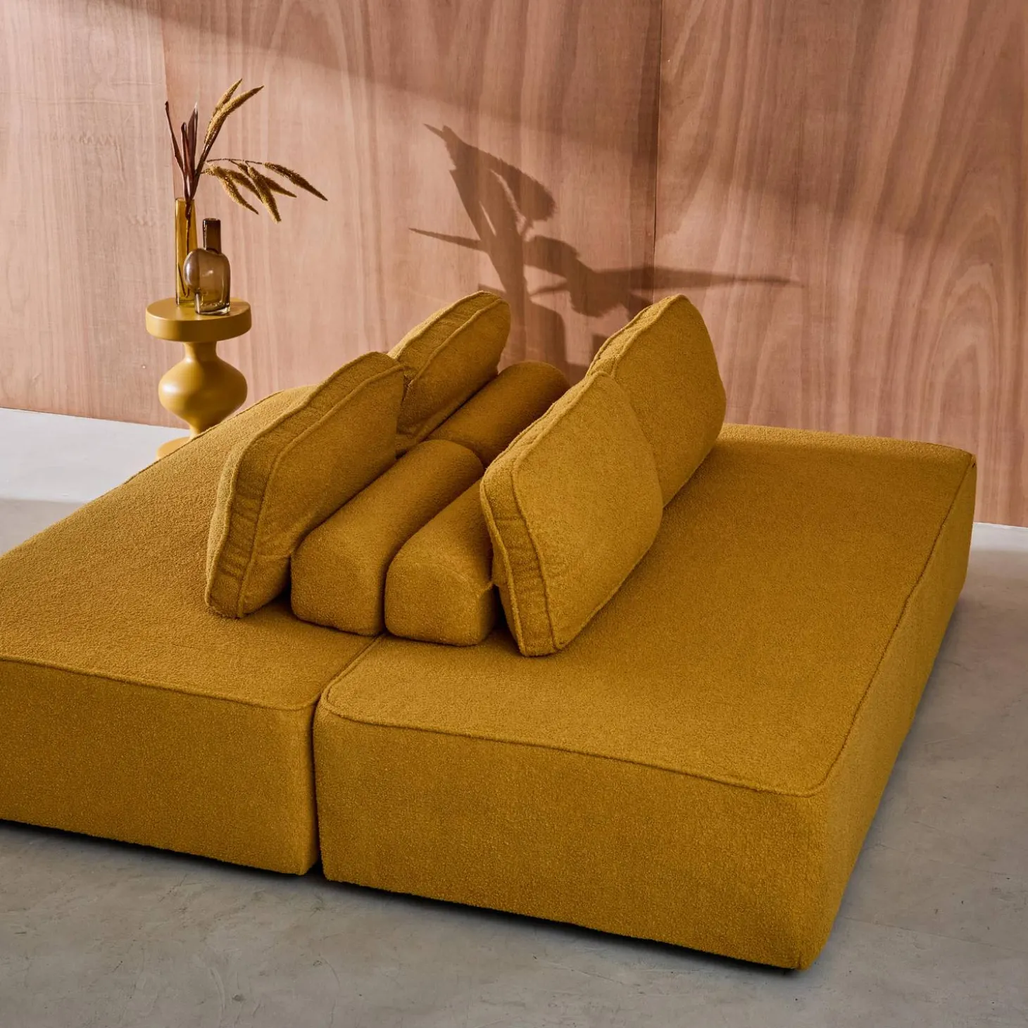Sofá modular em tecido boucle de 4 lugares