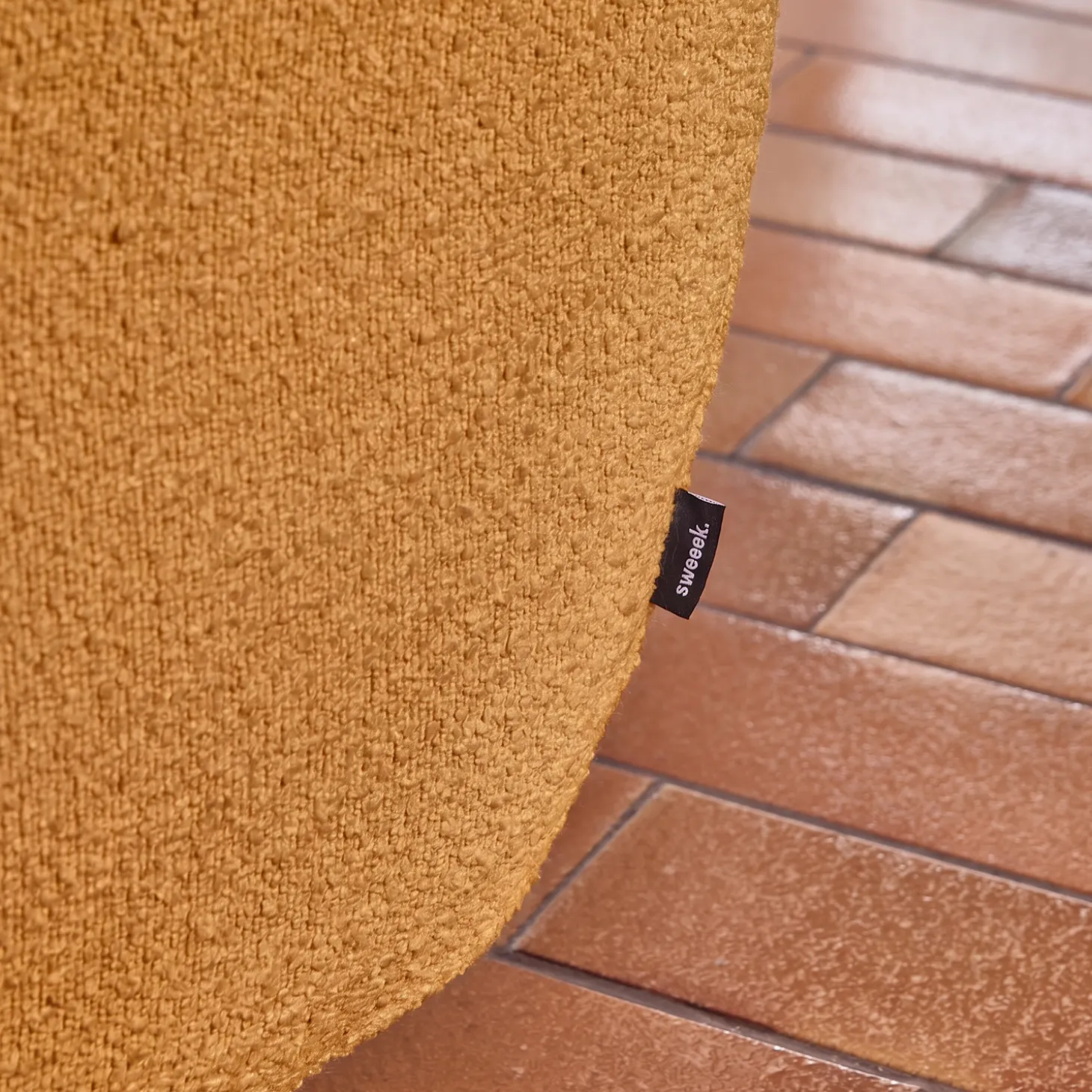 Sofá modular em tecido bouclé, 2 lugares