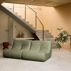 Sofá modular em tecido veludo canelado, 2 lugares