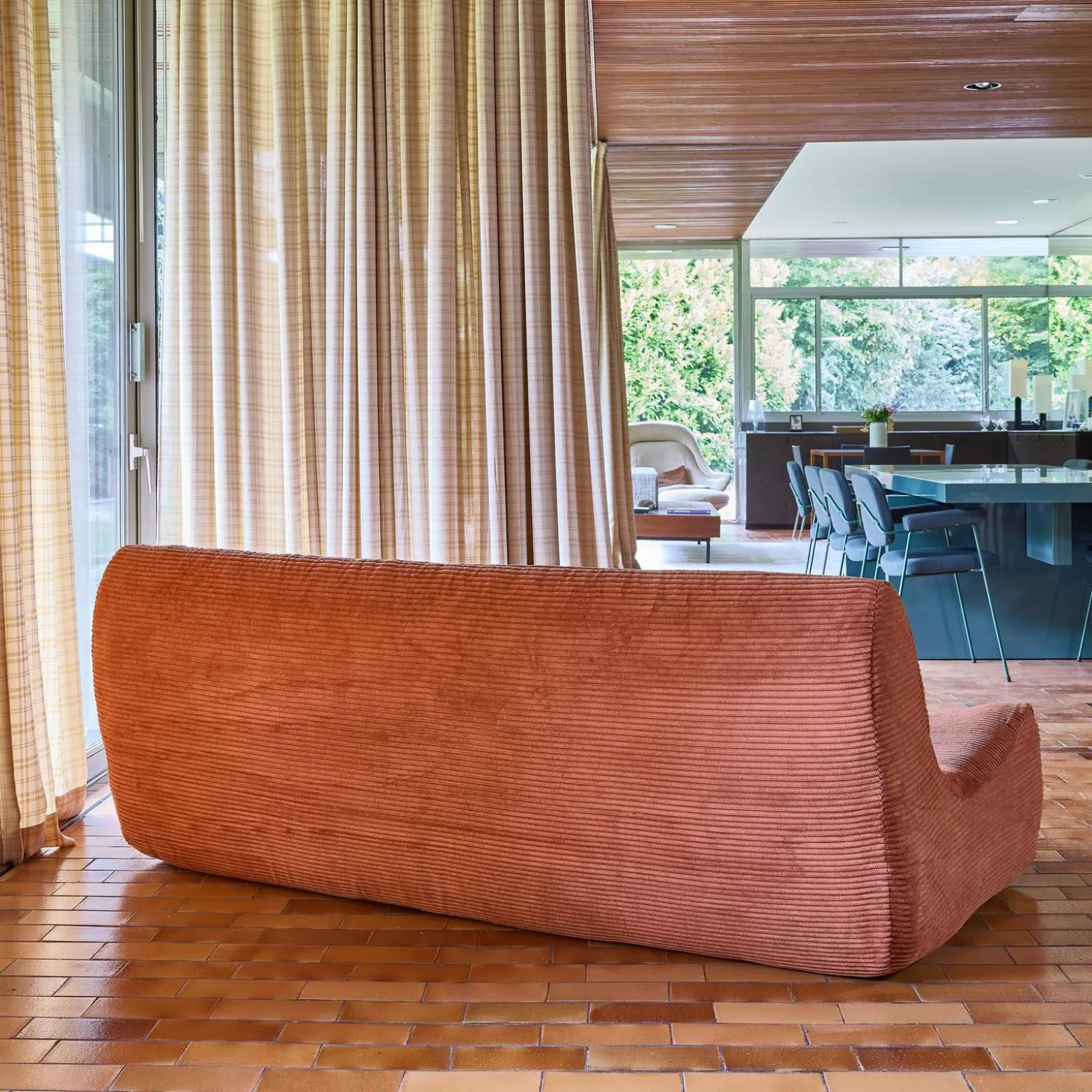 Sofá modular em veludo canelado, 3 lugares