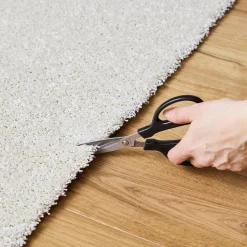 Tapete interior em veludo boucle creme
